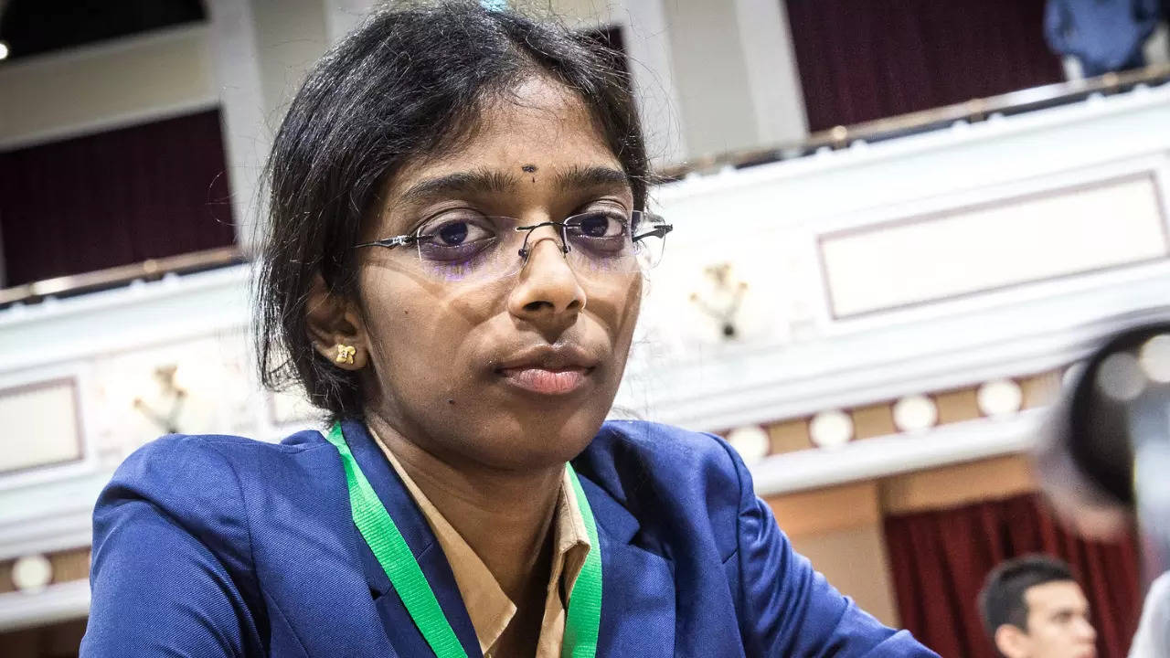 Vaishali Achieves GM Title 