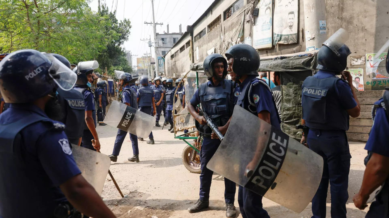 150 Bangladesh garment factories shut, 11,000 workers charged