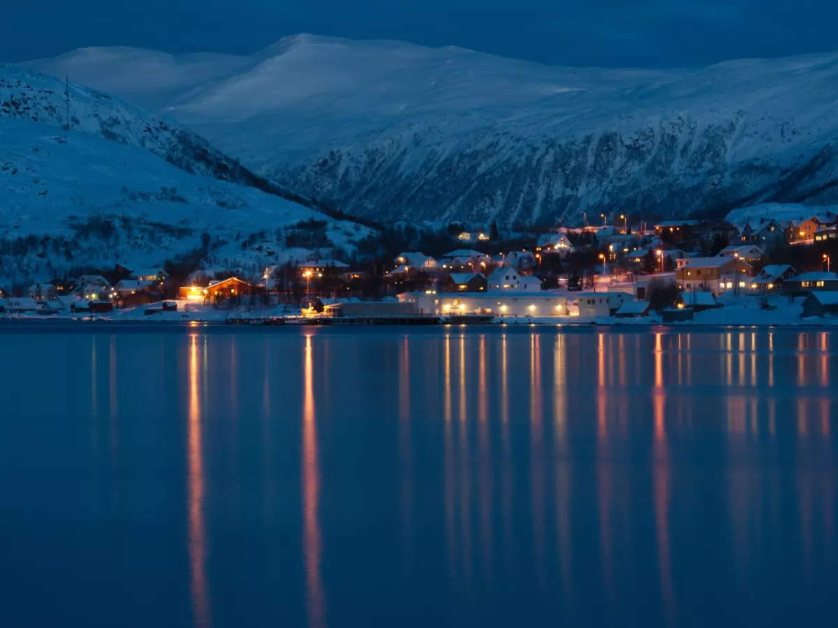 Embracing the mystical Polar Night Season in Norway