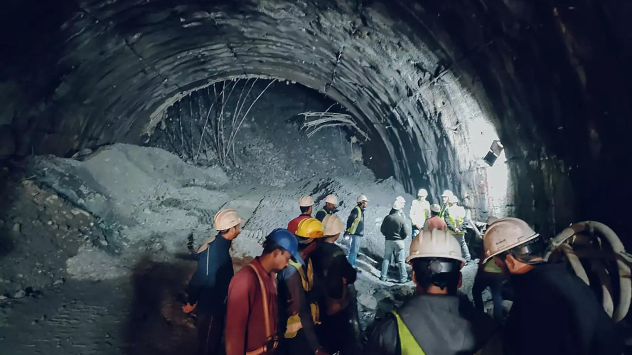 Tunnel collapse: Rescuers interact via walkie-talkie, at times in Bhojpuri, to keep calm
