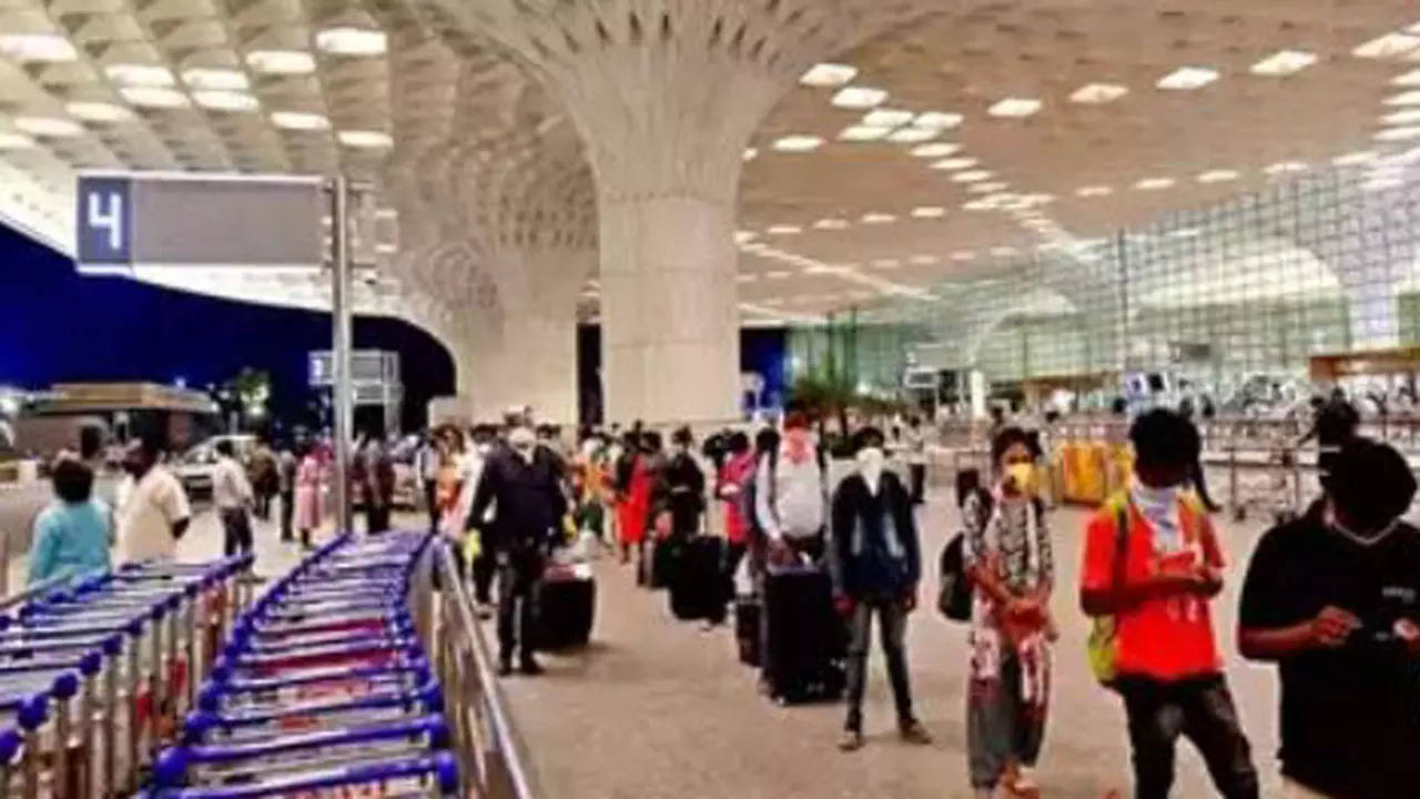 Mumbai airport recycles about 9,000 single-use plastic bottles in 10 months: MIAL | Mumbai News – Times of India