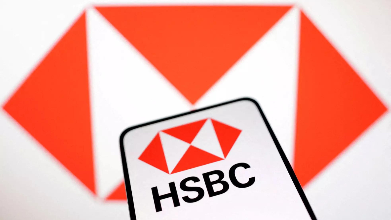 HSBC on track to meet China wealth hiring target despite economic headwinds