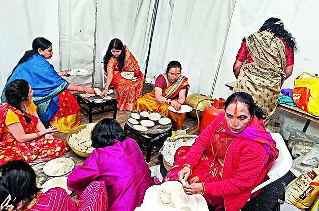 Chhath Puja goes global: Indian diaspora in London, Dubai, and the US celebrates the four-day festival | Kolkata News – Times of India