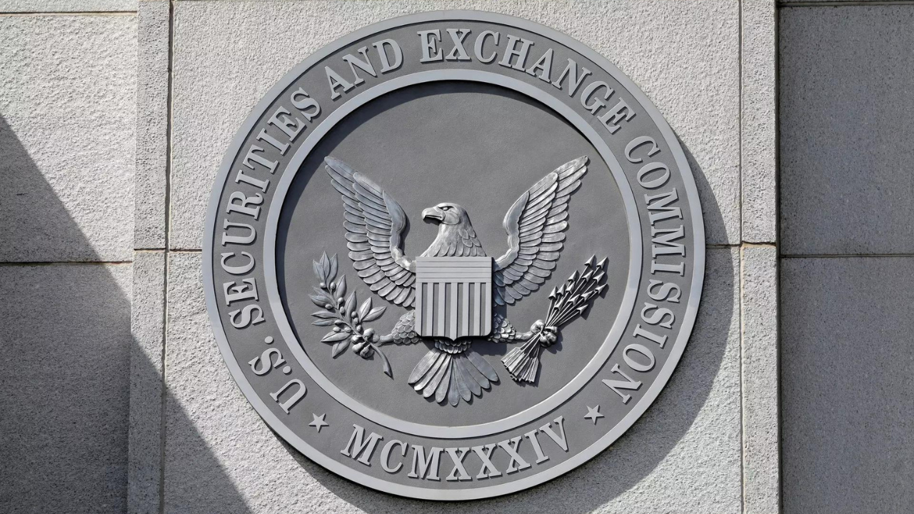 SEC accuses NY businessman, associates of fraud under EB-5
