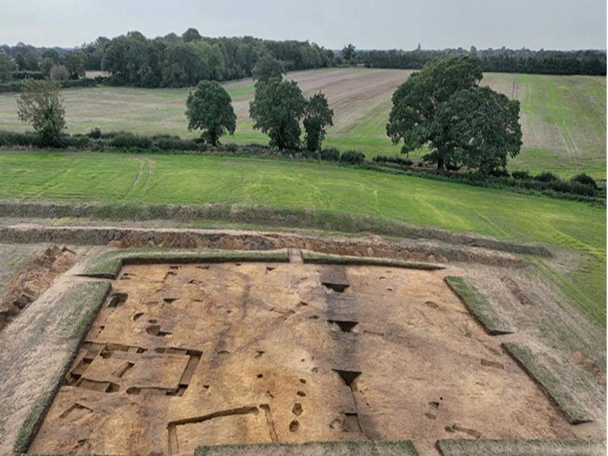 1400-year-old ‘cult house’ unearthed in England!