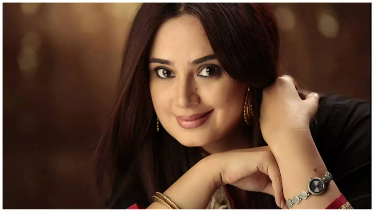 Shalini Kapoor: I am eagerly waiting to take up a full-time TV show