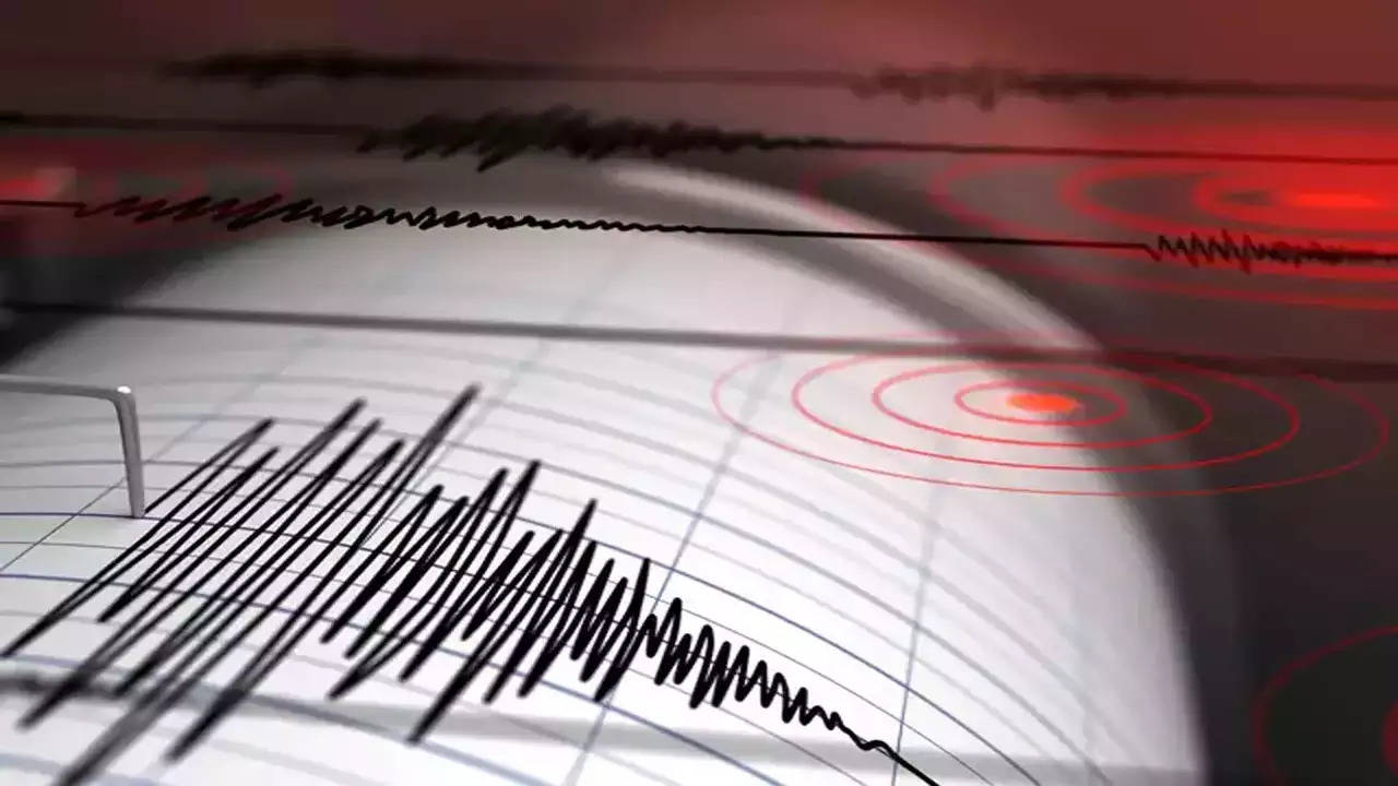 Seismic double-header: Simultaneous earthquakes hit California and Hawaii