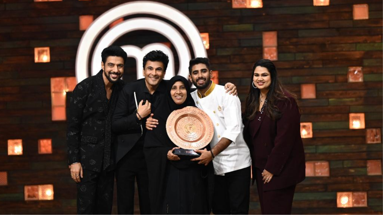 MasterChef India 2 Mohammed Ashiq Lifts The MasterChef Trophy, The