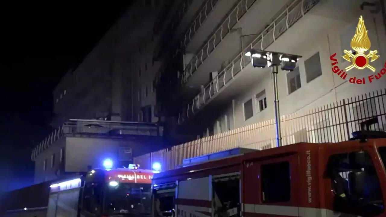 A fire in a hospital near Rome kills at least 4 and forces the evacuation of facility and patients