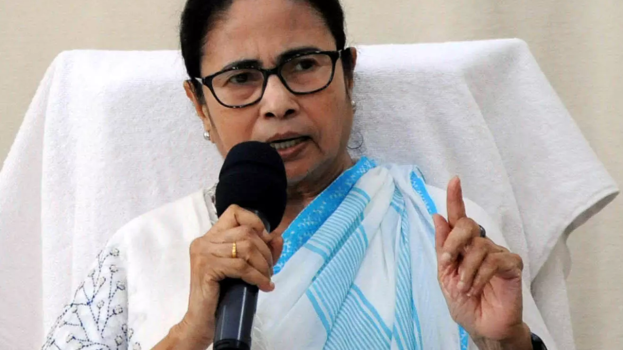Centre owes Bengal Rs 1.5 lakh crore, hurting welfare schemes: Mamata Banerjee | Kolkata News – Times of India