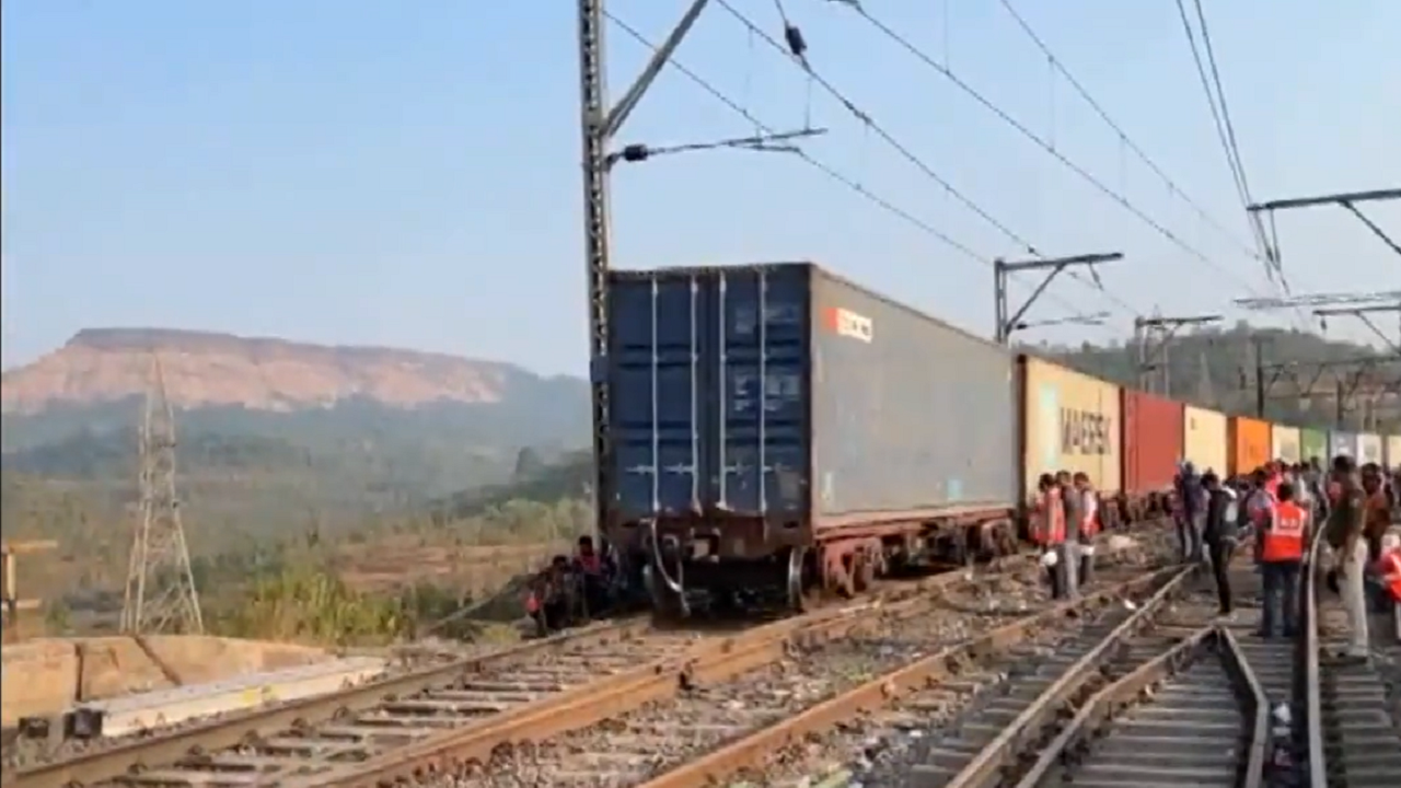 Rail services resume on Kasara ghat line after goods train derailment | Mumbai News – Times of India