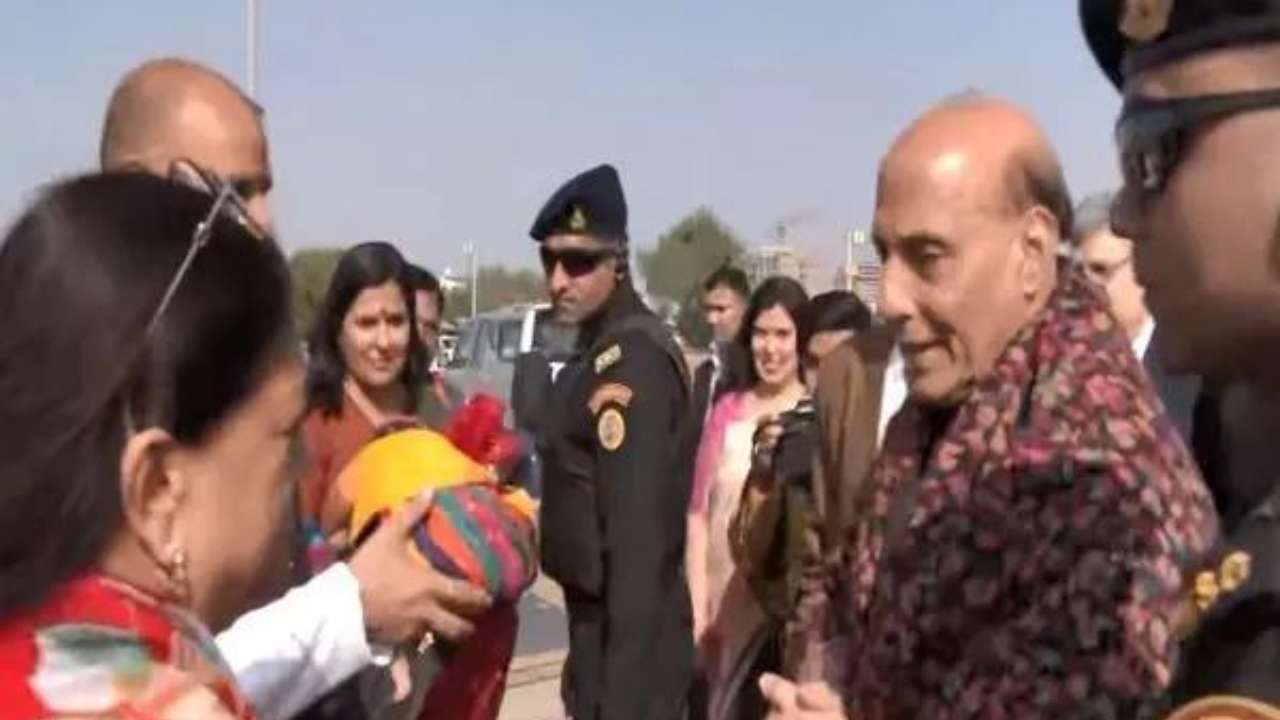 Rajnath Singh and BJP observers arrive in Jaipur for BJP Legislature party meeting to pick CM