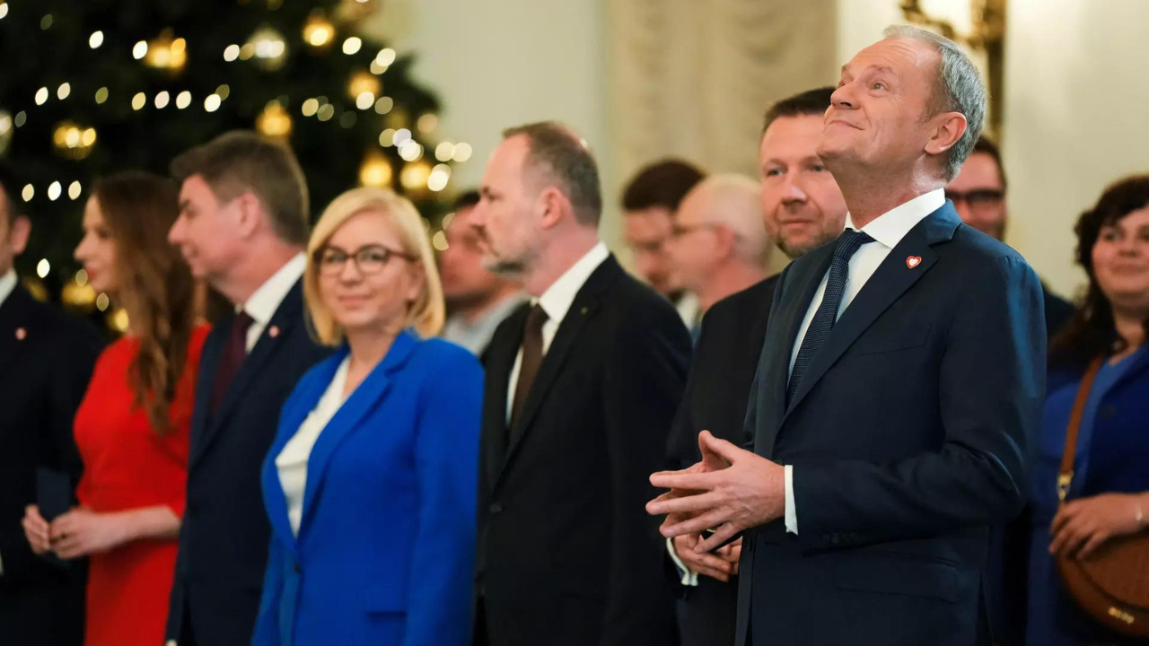 New Polish government inherits troubled budget legacy