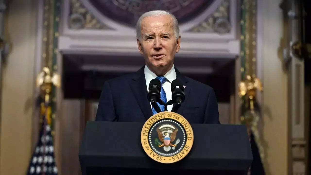 Russia celebrating US divisions over providing aid to Ukraine: Biden