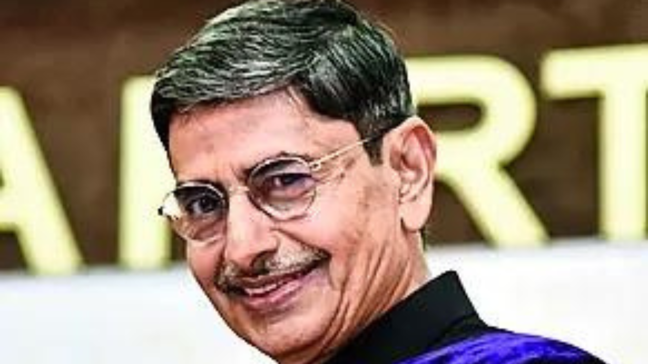 Govt, guv must maintain communication link: SC