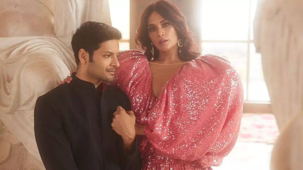 Ali Fazal reveals how he tried to impress Richa Chadha on the ‘Fukrey’ set: ‘I did silly issues to attract her consideration’ | Hindi Film Information