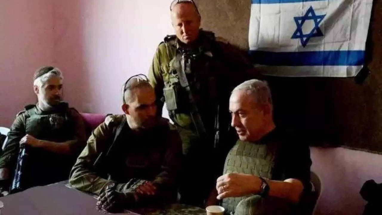 Netanyahu hints at new Hamas talks after hostage deaths