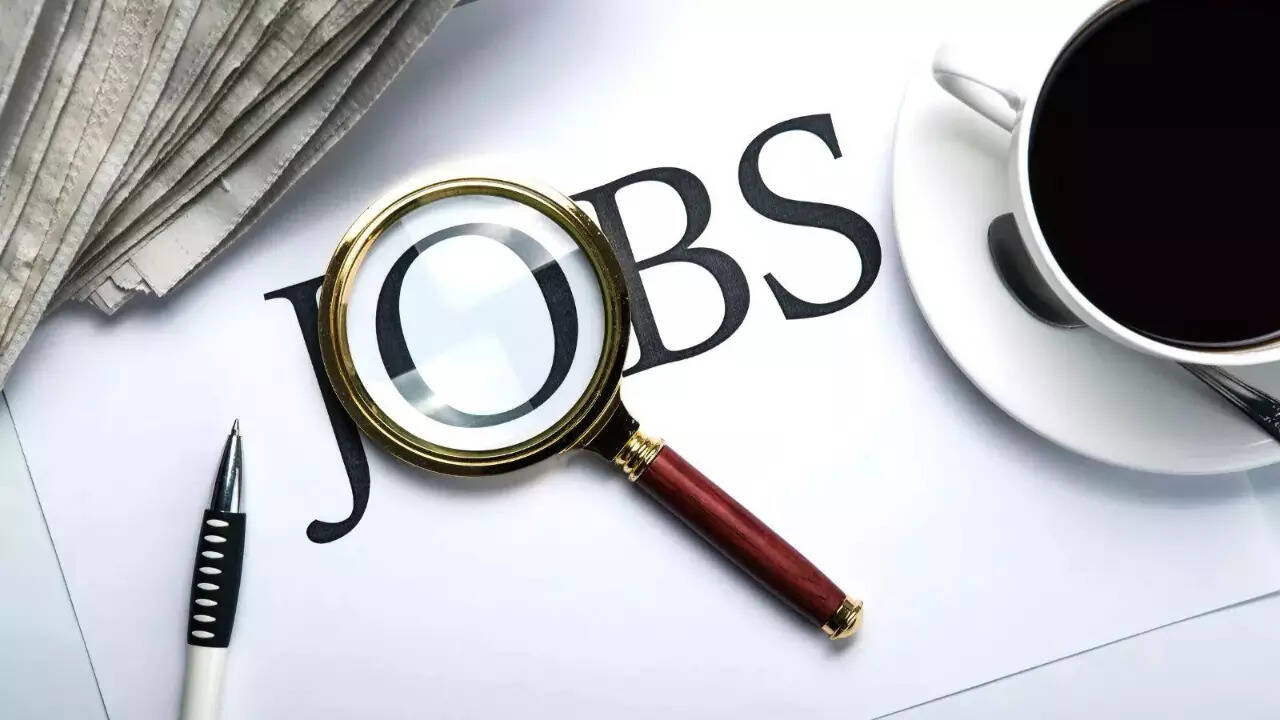 Just 1 in 10 engineering graduates to land a job