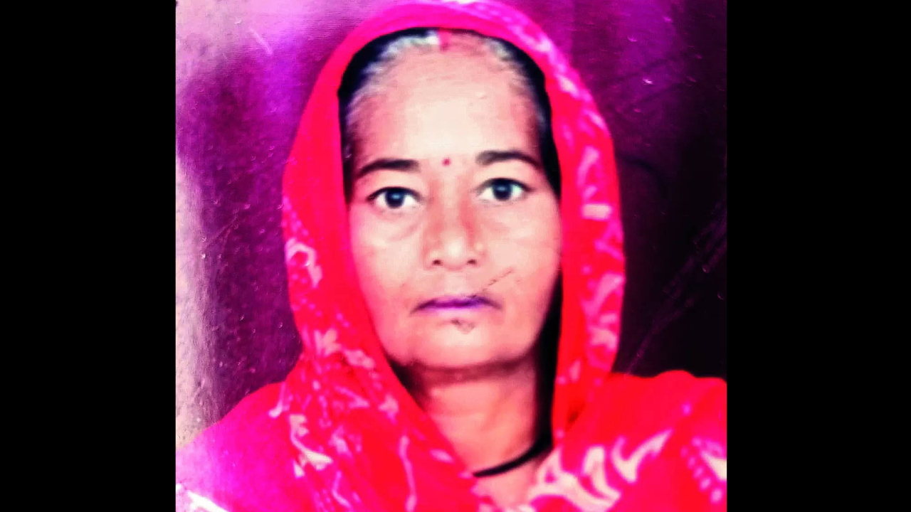 Ghaziabad: Morning tea delayedman beheads wife with sword