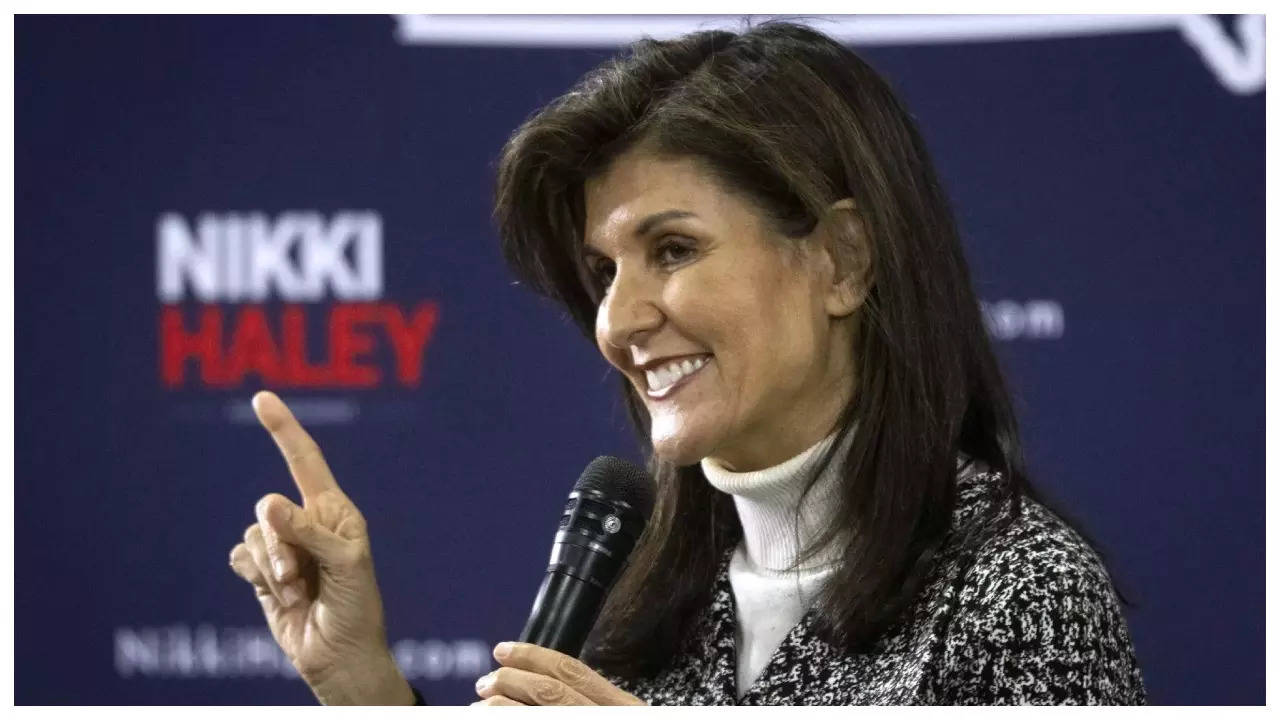 To beat Trump, Nikki Haley tries to expand coalition, and fast