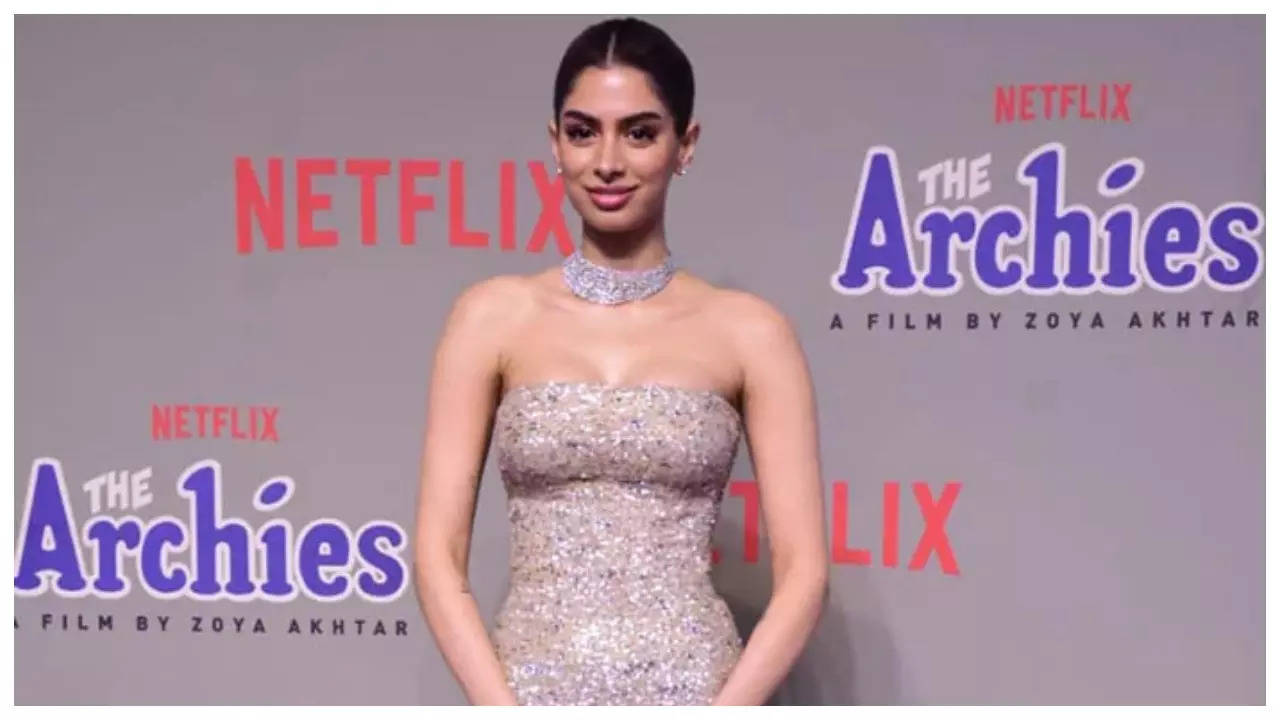 Khushi Kapoor opens up about sporting mother Sridevi’s robe for ‘The Archies’ premiere; says ‘I wished her to be there with me not directly’ | Hindi Film Information