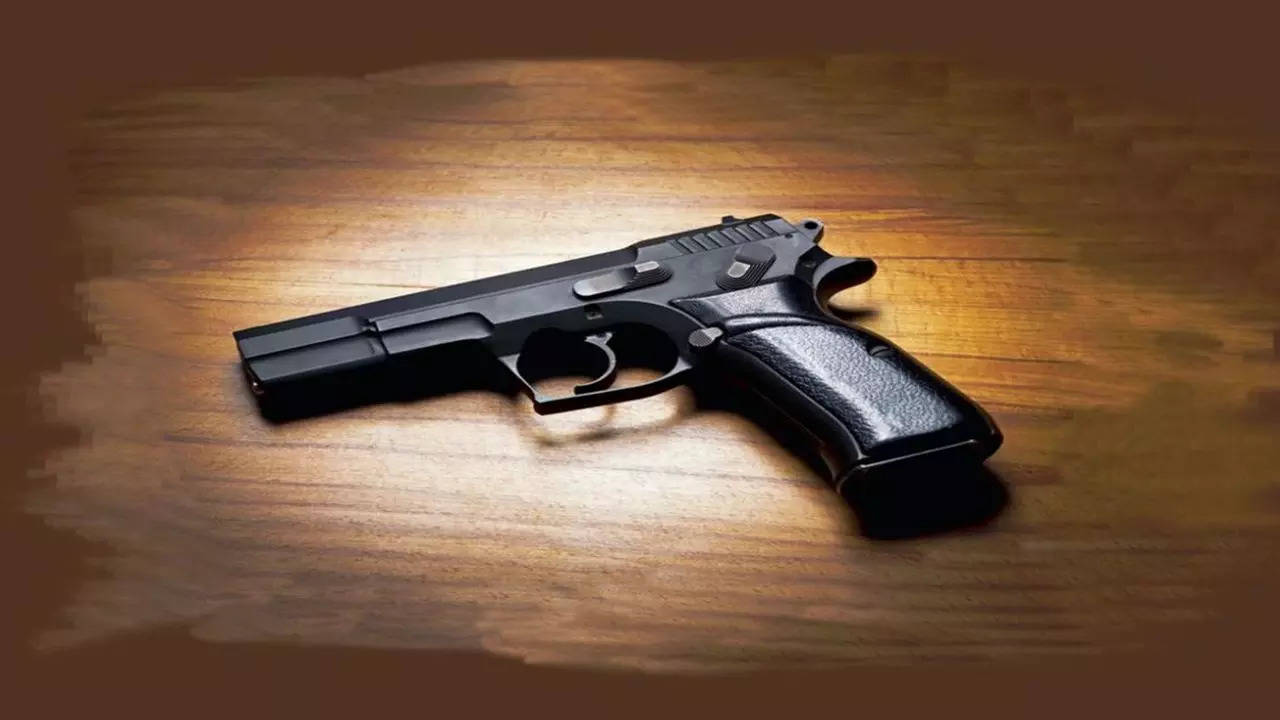 Tragic Incident: Man Shoots Self During Video Call to Wife in Jamui Patna | Patna News – Times of India