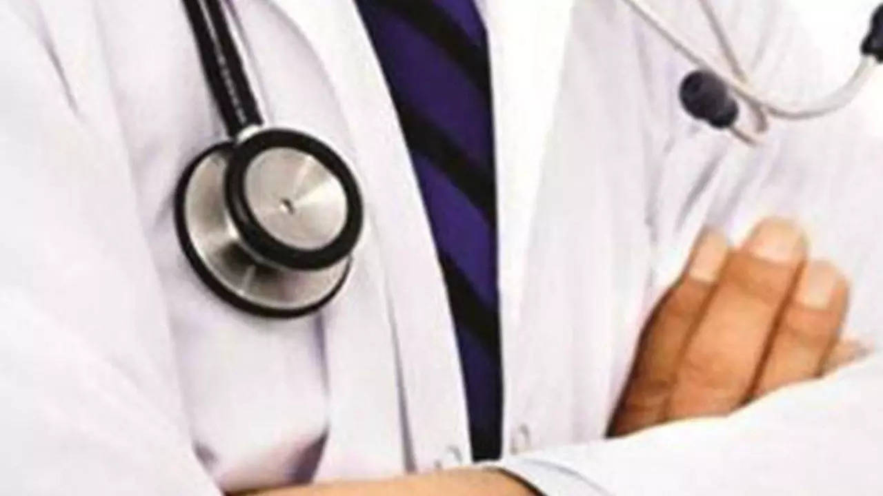 Challenges Faced by Medicos in Government Hospitals | Delhi News – Times of India