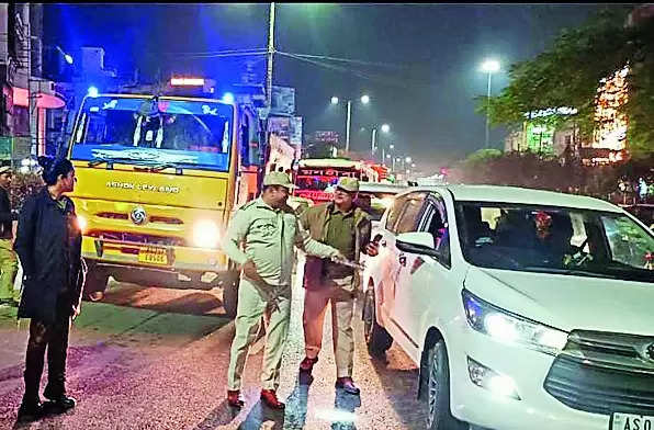 Drive Against Traffic Violators During Festive Season In City | Guwahati News – Times of India