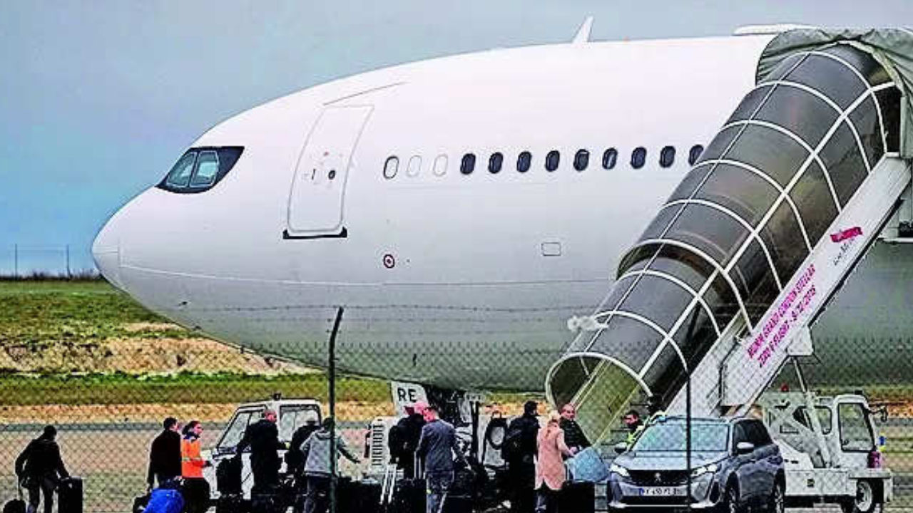 Passengers from France to be quizzed on landing in Mumbai – Times of India