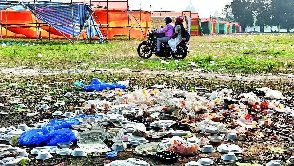 After Revelry & Maidan Event, Kmc Takes Up Clean-up Job | Kolkata News – Times of India