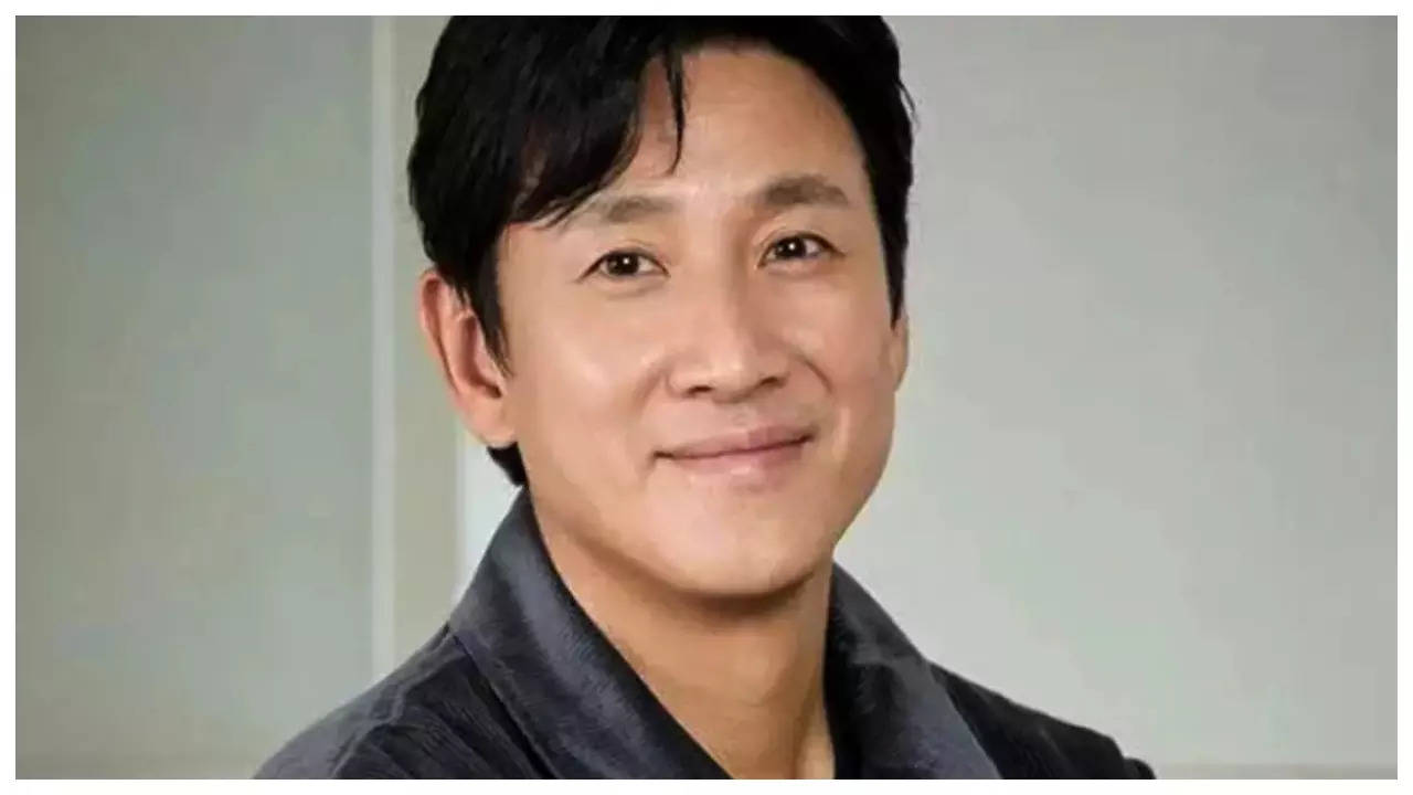 Lee Sun-kyun to be laid to rest in private funeral; police begin ...