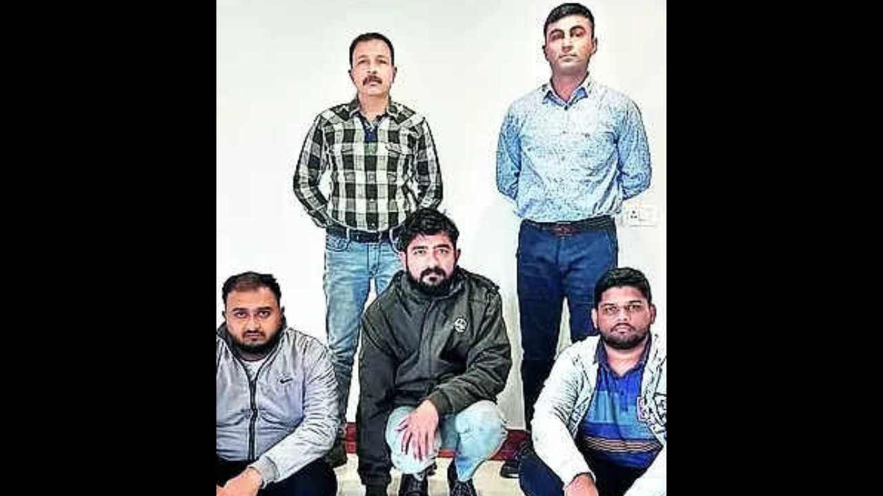 3 held for forging bank statements of visa seekers in Gandhinagar – Times of India