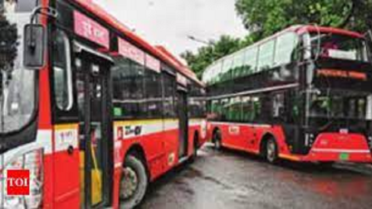 Food Delivery Boy Dies As Best Bus Hits Bike | Mumbai News – Times of India