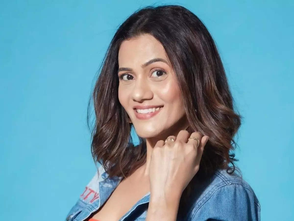 Jhanak actress Kajal Pisal to enjoy and ring in a working New Year 2024, says 'I have no complaints'