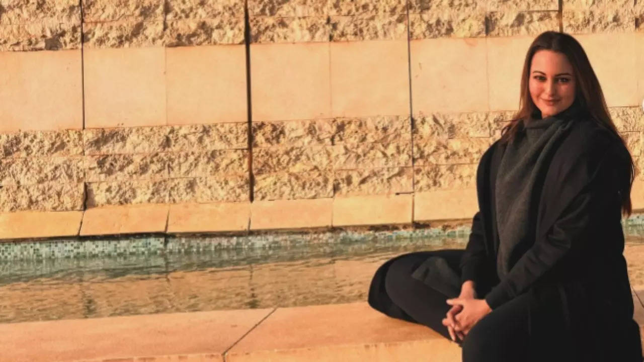 Sonakshi Sinha kicks off 2024 with an Egyptian getaway – Times of India