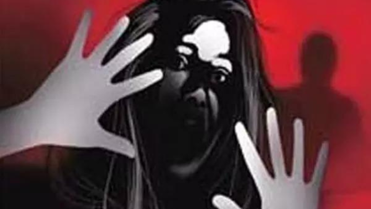 BJP IT cell duo among 3 held for IIT-BHU girl's gang rape