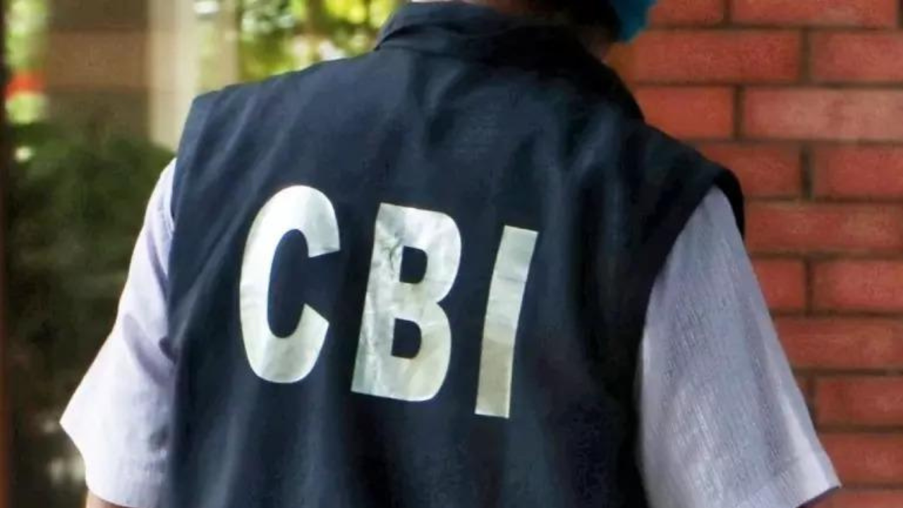 Mumbai court accepts CBI’s closure report in Railway corruption case | Mumbai News – Times of India