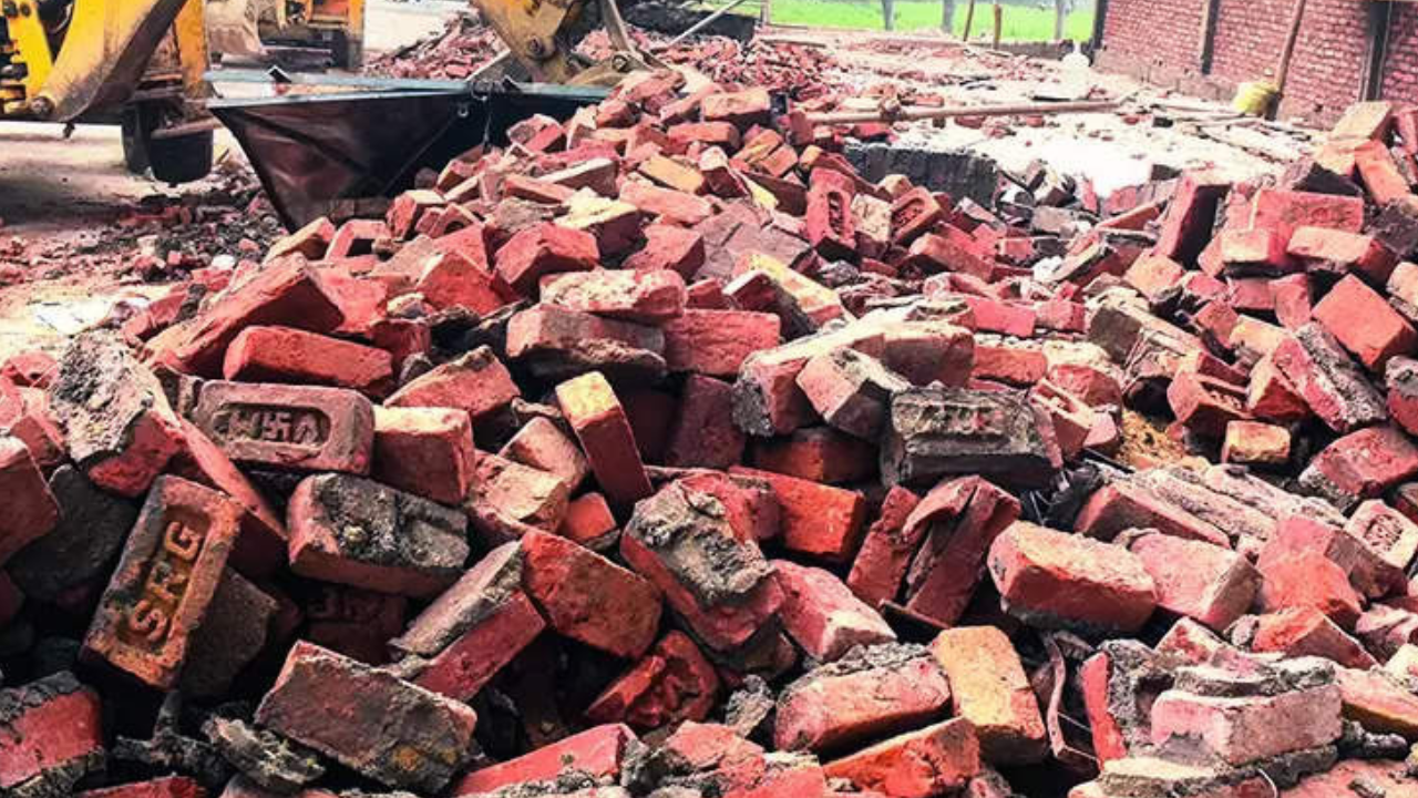 Demolition of Religious Structures on Rani Jhansi Road in New Delhi | Delhi News – Times of India