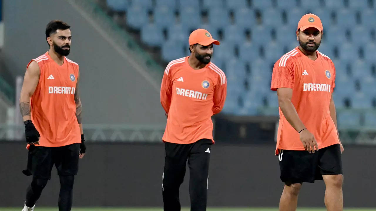 ‘Virat’s kind has…’: Sunil Gavaskar makes daring touch upon Virat Kohli and Rohit Sharma’s fielding capabilities | Cricket Information – Instances of India