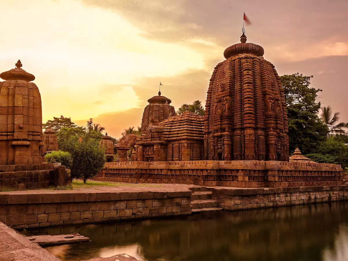 A guide to visiting the ancient Lingaraja Temple in Bhubaneswar