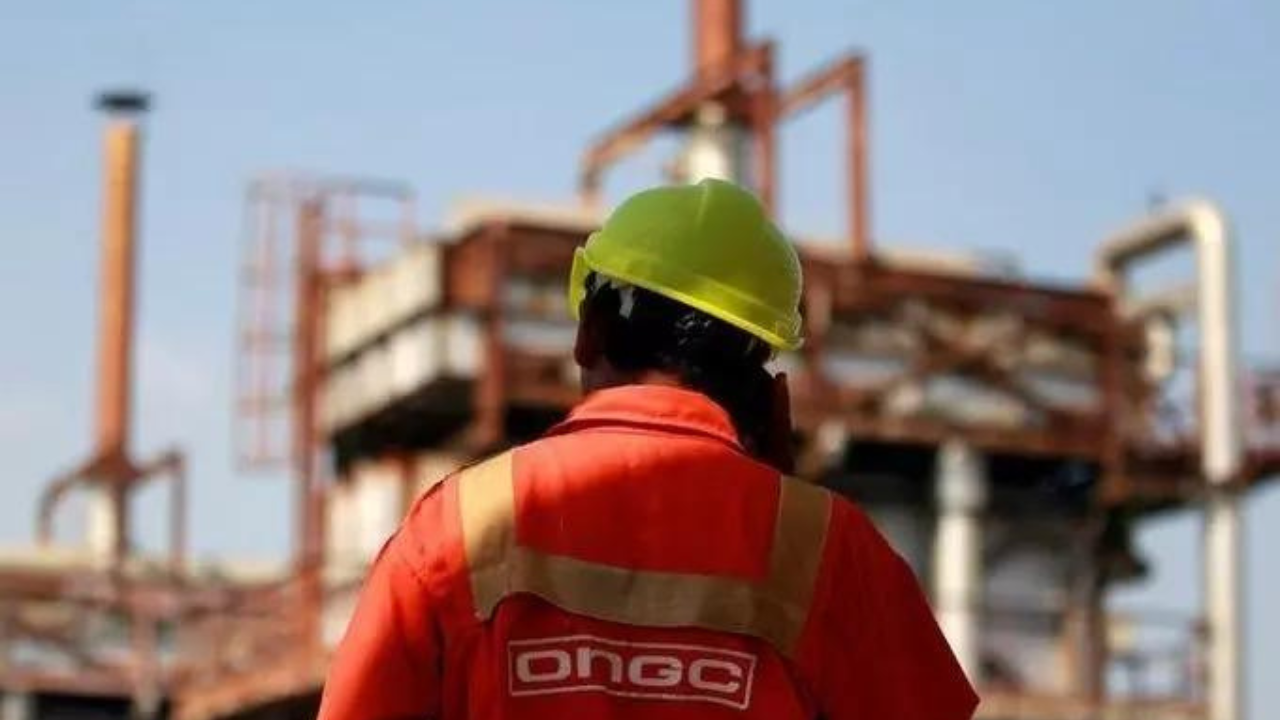 ONGC begins pumping oil from Andhra offshore block