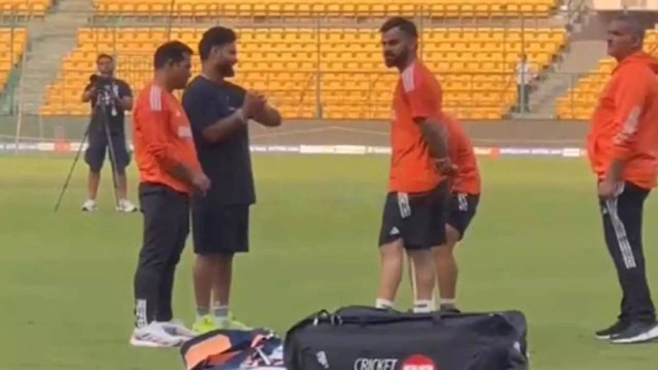 Watch: Pant, Kohli spotted having fun chat in Bengaluru
