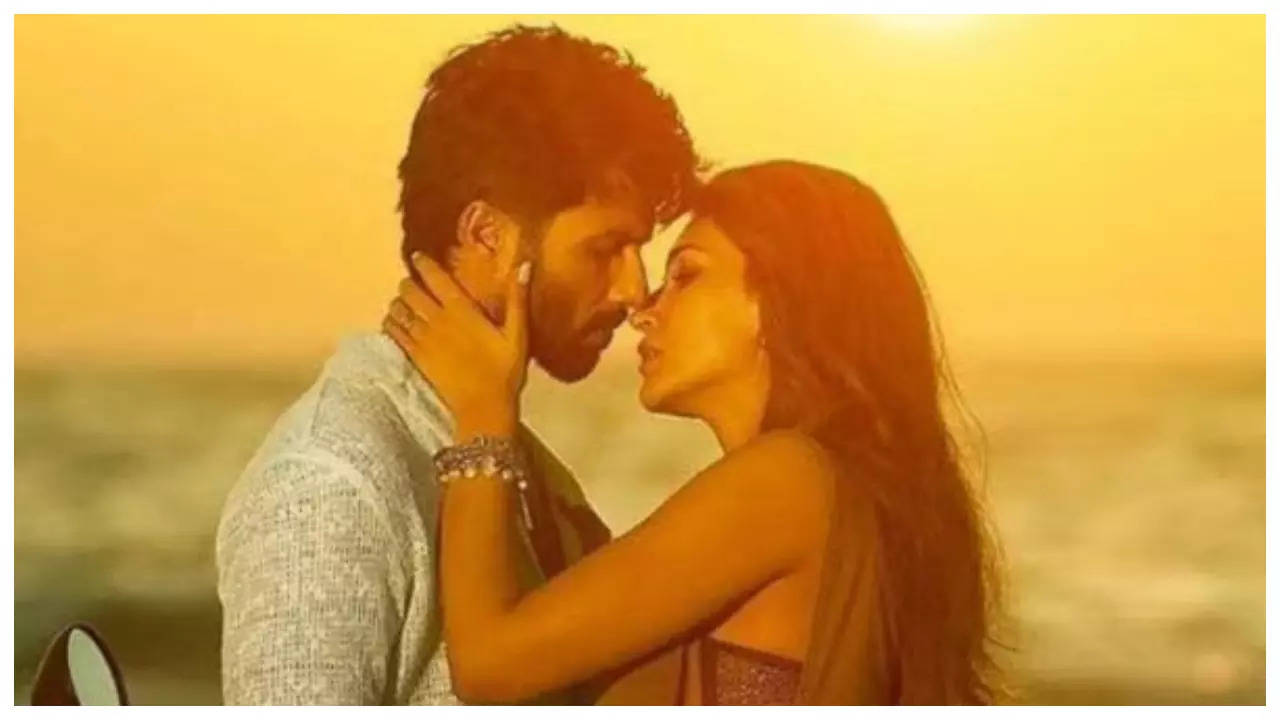Watch the Trailer of ‘Teri Baaton Mein Aisa Uljha Jiya’ Starring Shahid Kapoor and Kriti Sanon |