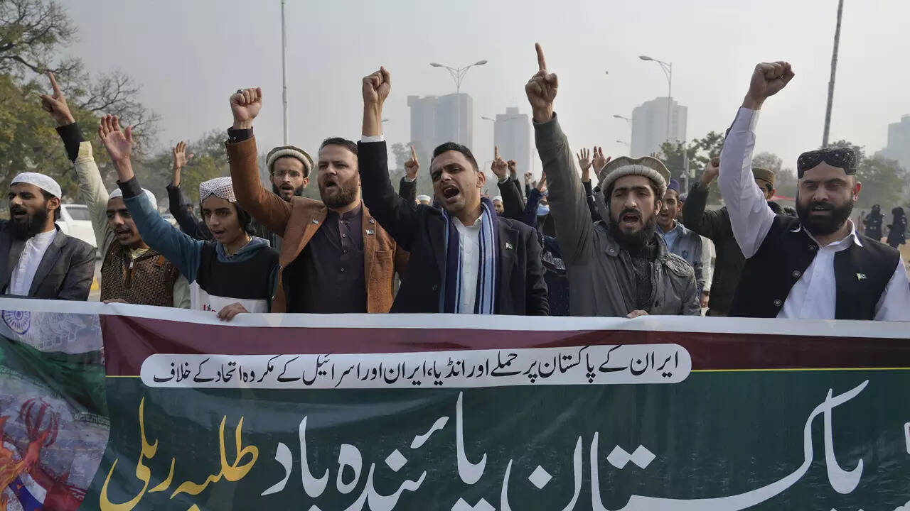 How Iran strikes can give Pakistan army huge boost at home