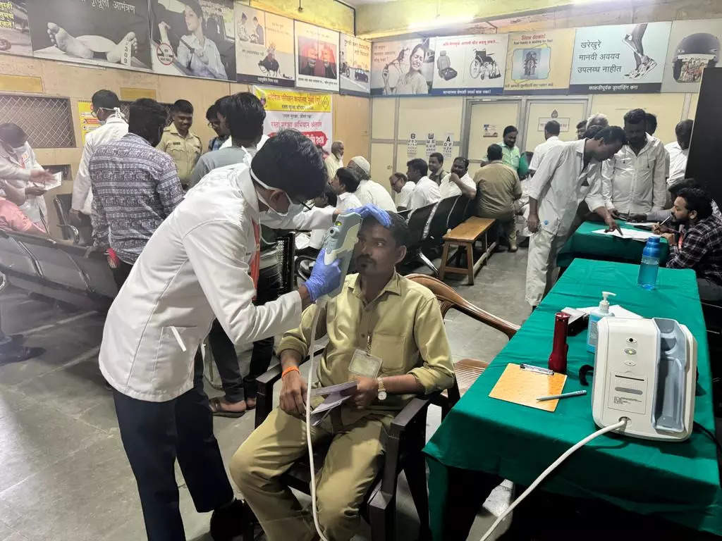 163 auto-taxi drivers screened during health, eye check up in city as part of road safety | Mumbai News – Times of India