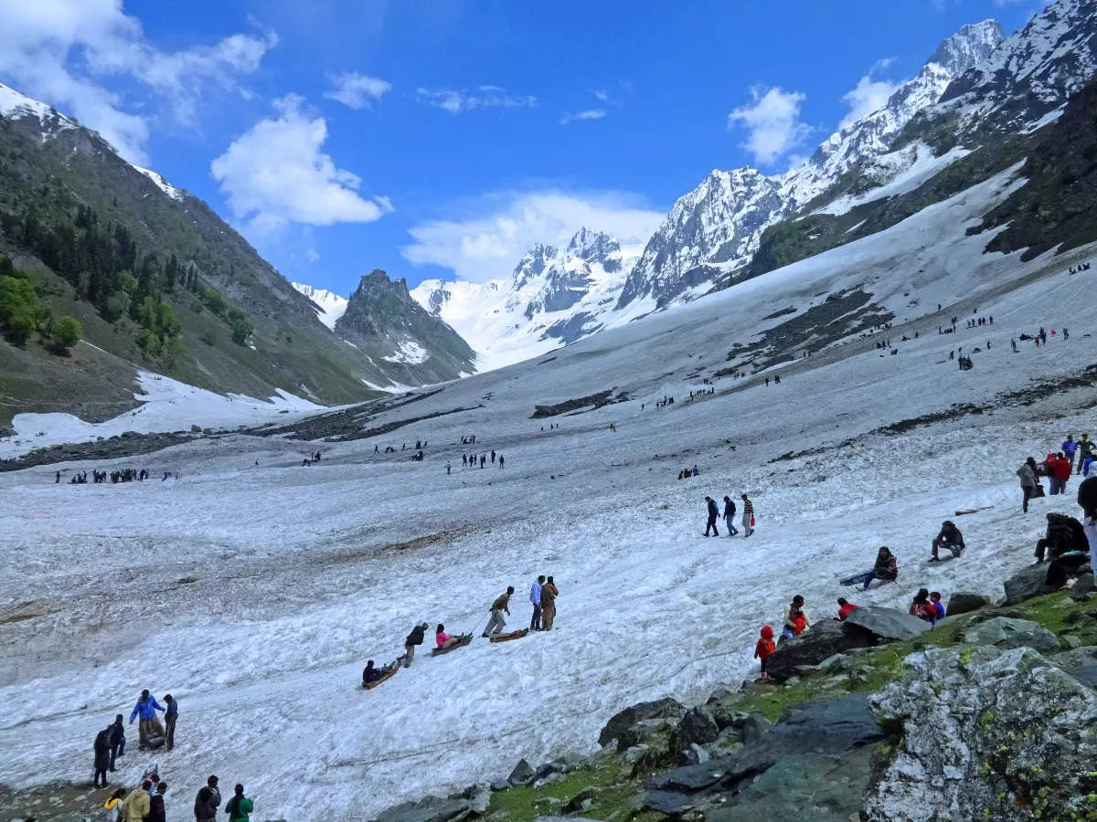 Visit Kashmir’s Sonmarg for its Thajiwas Glacier and more