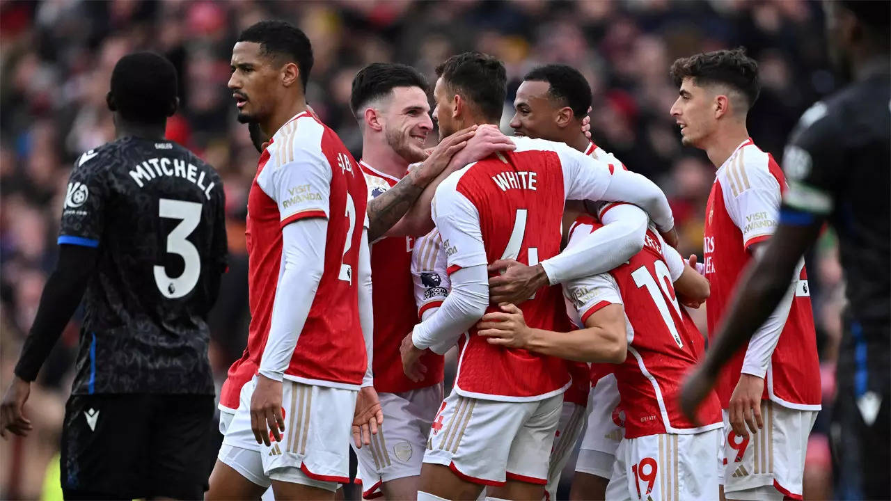 Premier League: Arsenal thrash Palace to ease back to winning ways
