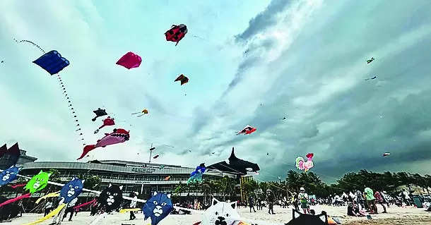 Kites soar from Jakarta beach on Makar Sankranti | Bhubaneswar News – Times of India