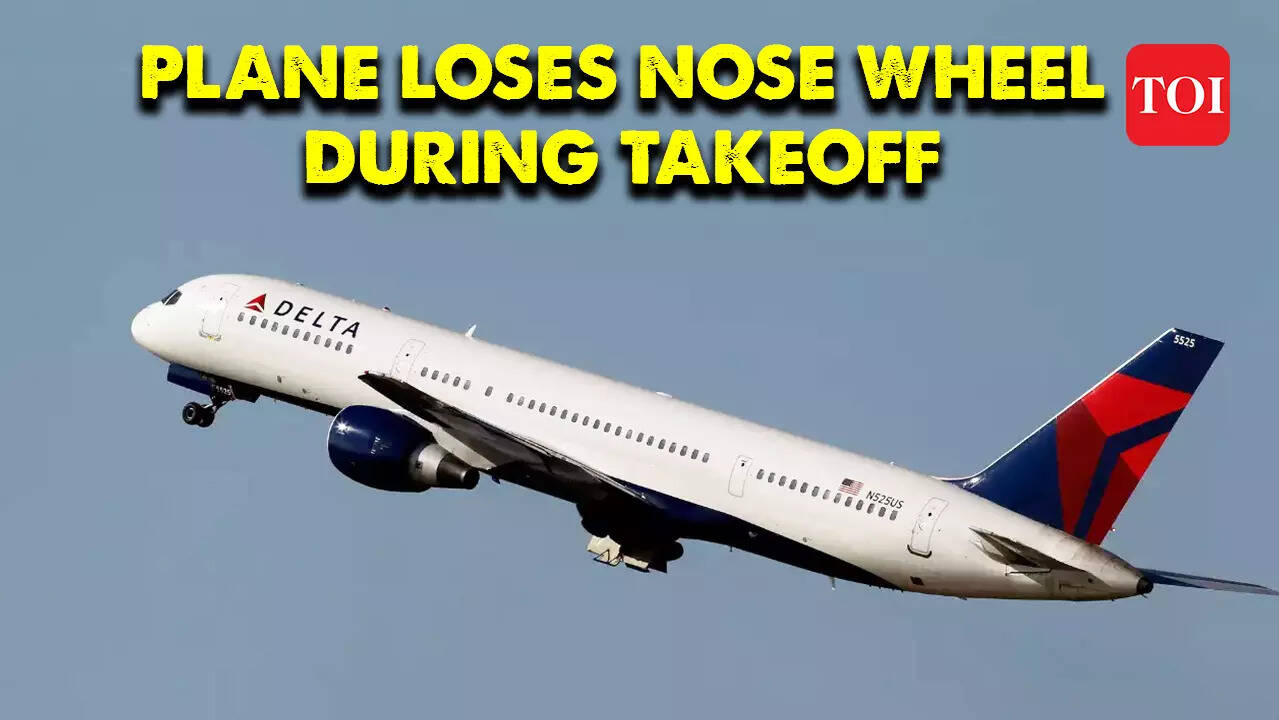 Delta Air Lines Boeing 757 loses nose wheel before take off in Atlanta(02)