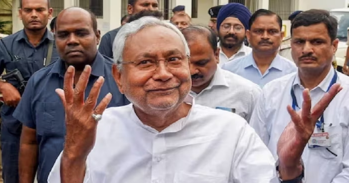 Nitish set to dump RJD, may joins hands with BJP again